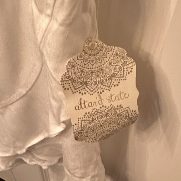 Altar’d state Cute medium White Ruffle Skort - Picture 2 of 6